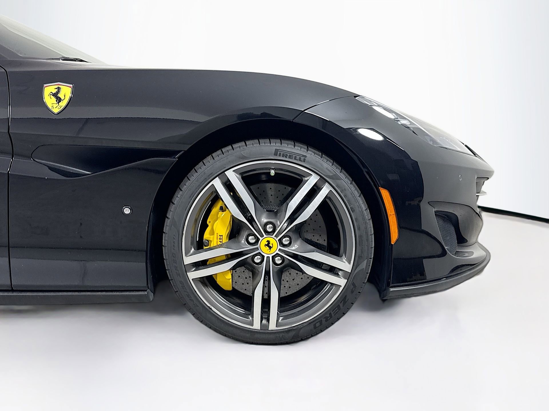 Certified 2019 Ferrari Portofino RWD image 28
