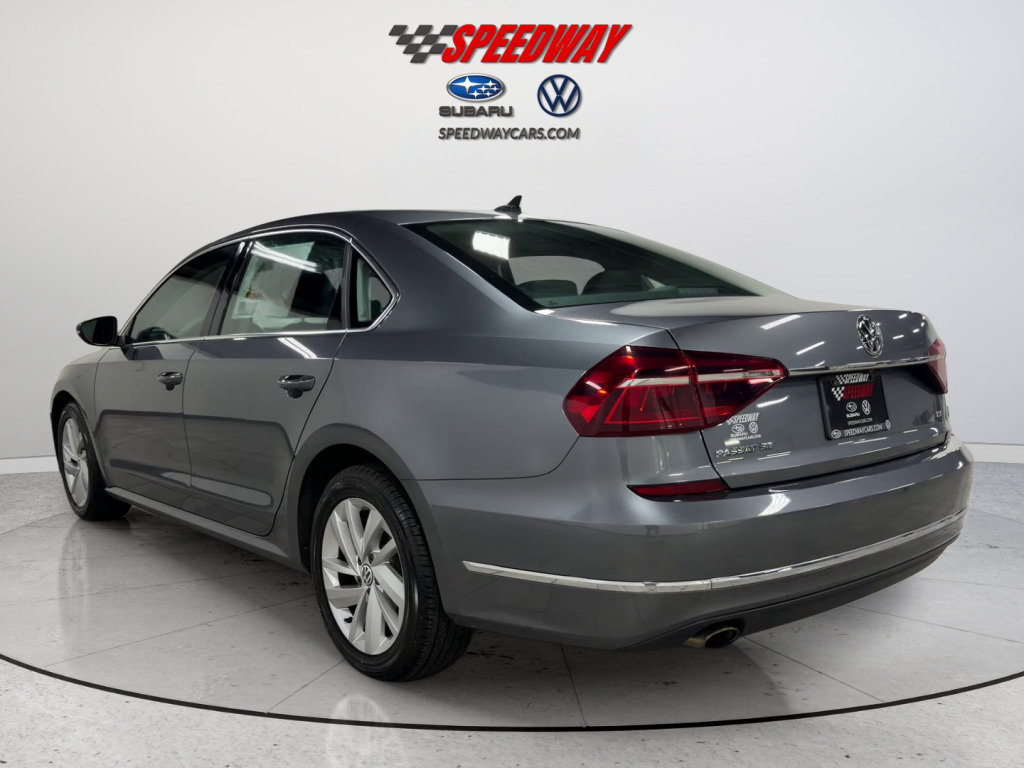 Used 2018 Volkswagen Passat 2.0T SE FWD image 8