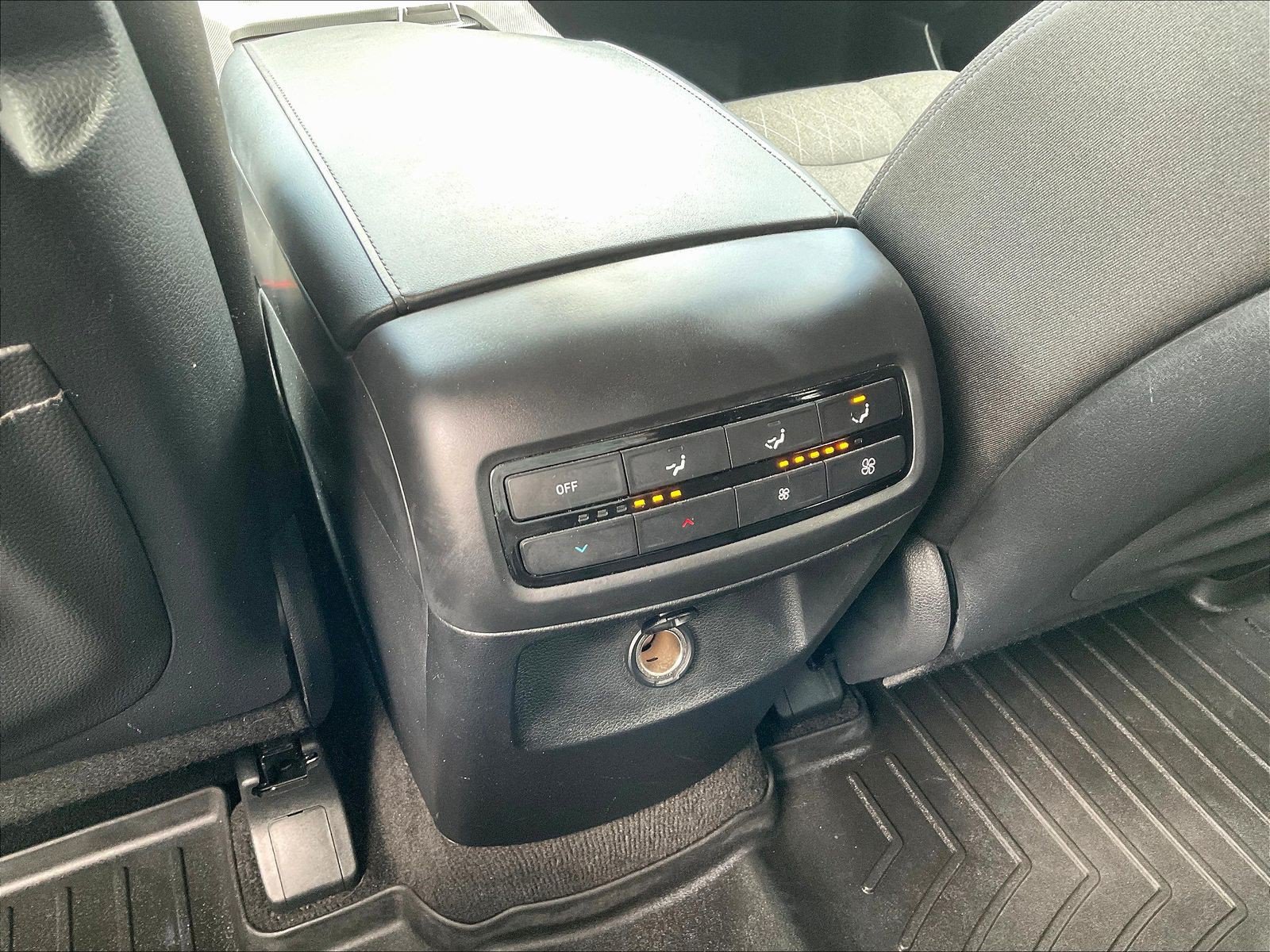 Used 2022 Hyundai Palisade SE FWD image 10