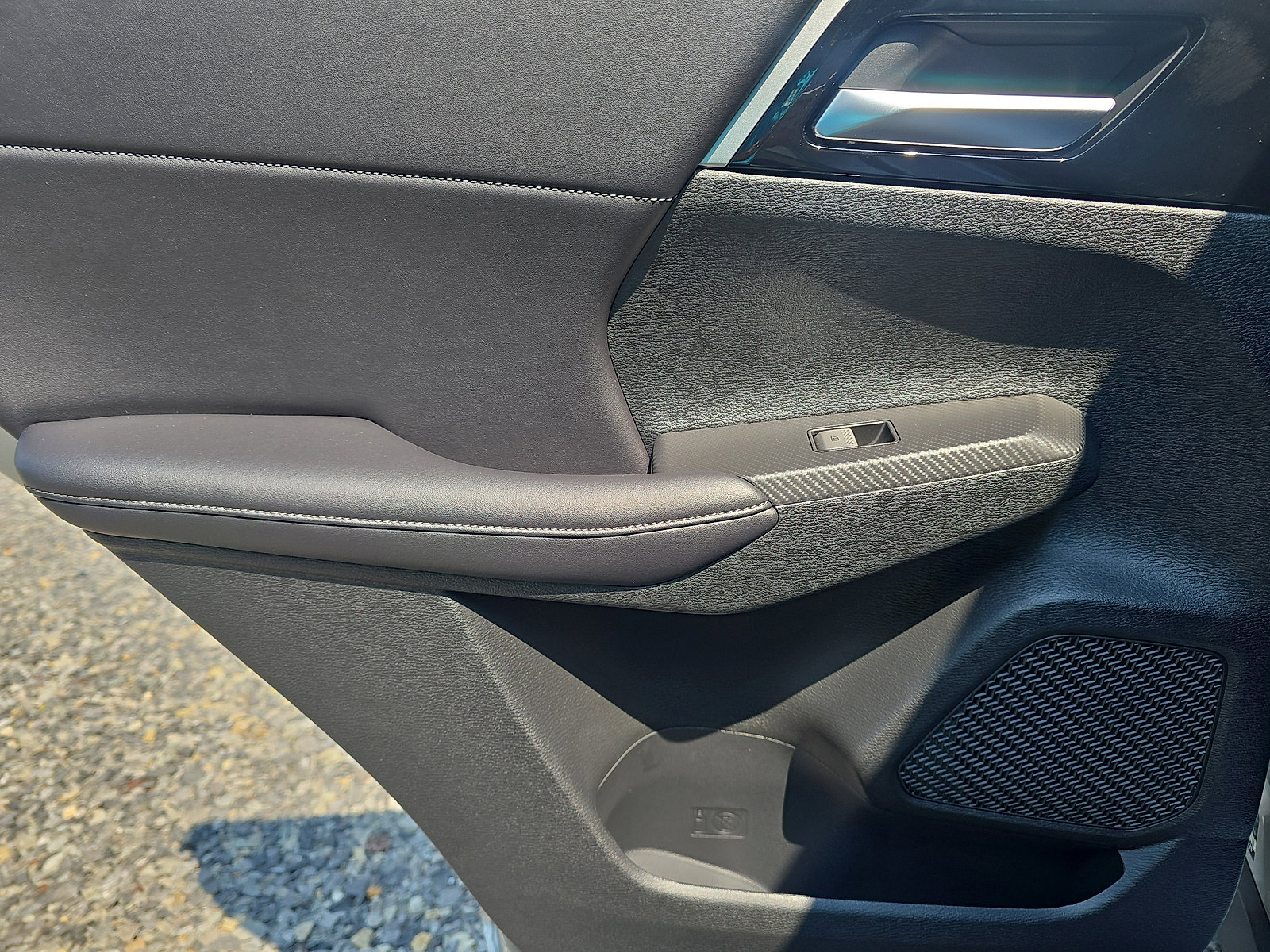 New 2025 Mitsubishi Outlander SE image 26