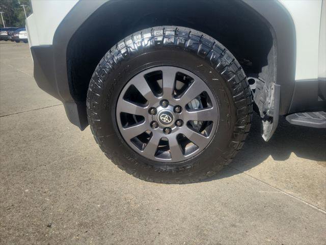 Certified 2025 Toyota Land Cruiser w/ Premium Package image 39