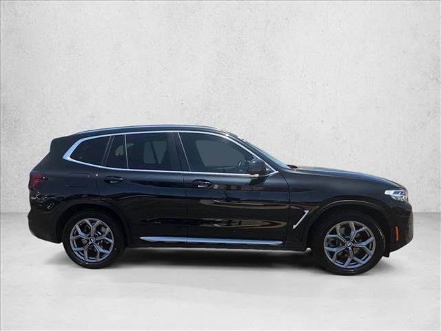 Used 2023 BMW X3 xDrive30i w/ Premium Package w/ZPA AWD/4WD image 4