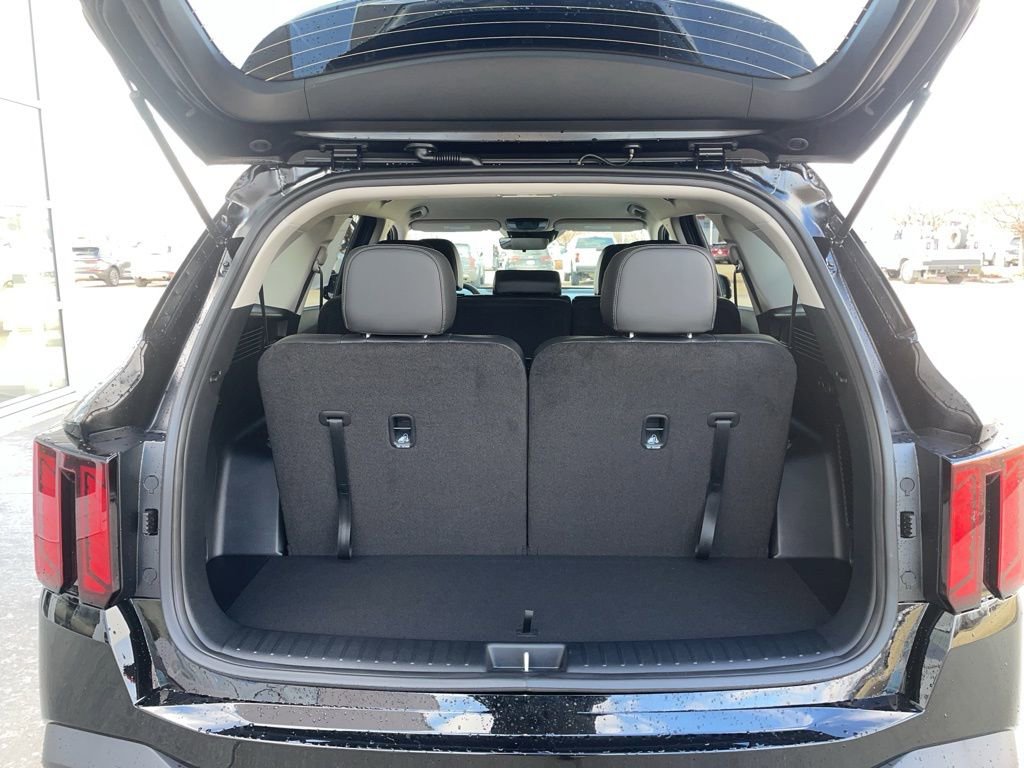 New 2026 Kia Sorento S AWD/4WD image 14