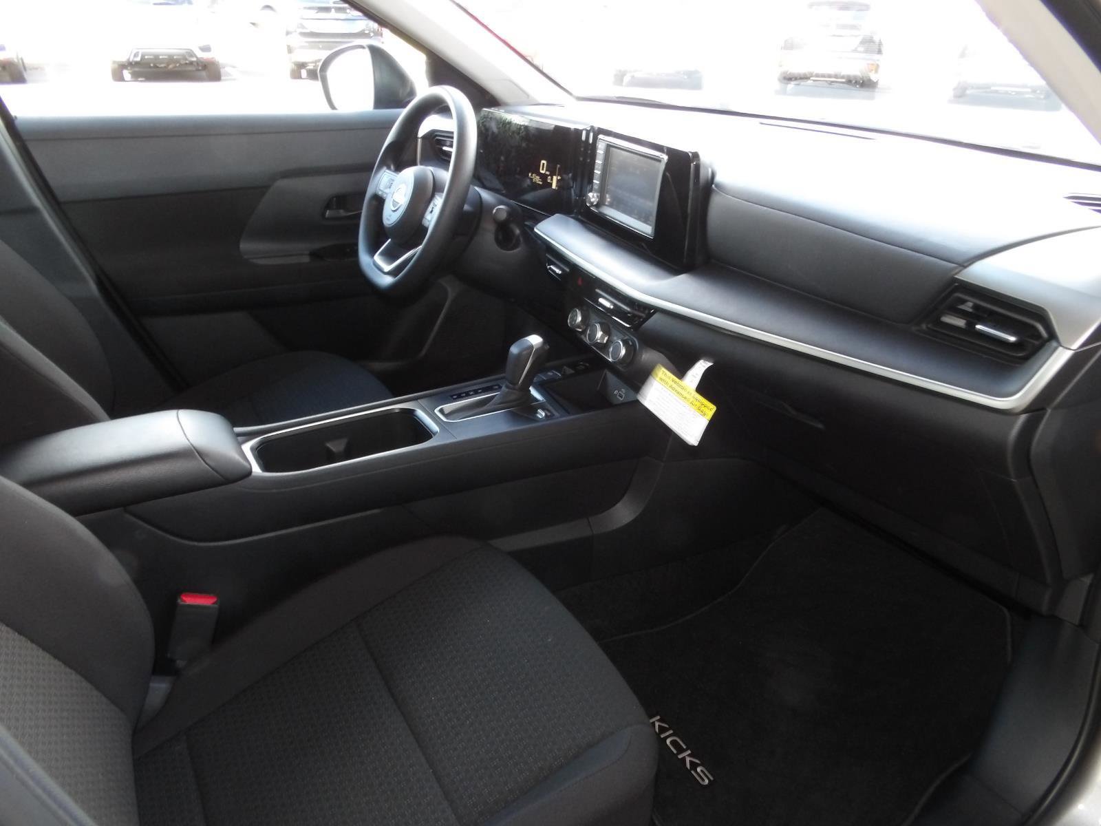 Certified 2025 Nissan Kicks S image 20