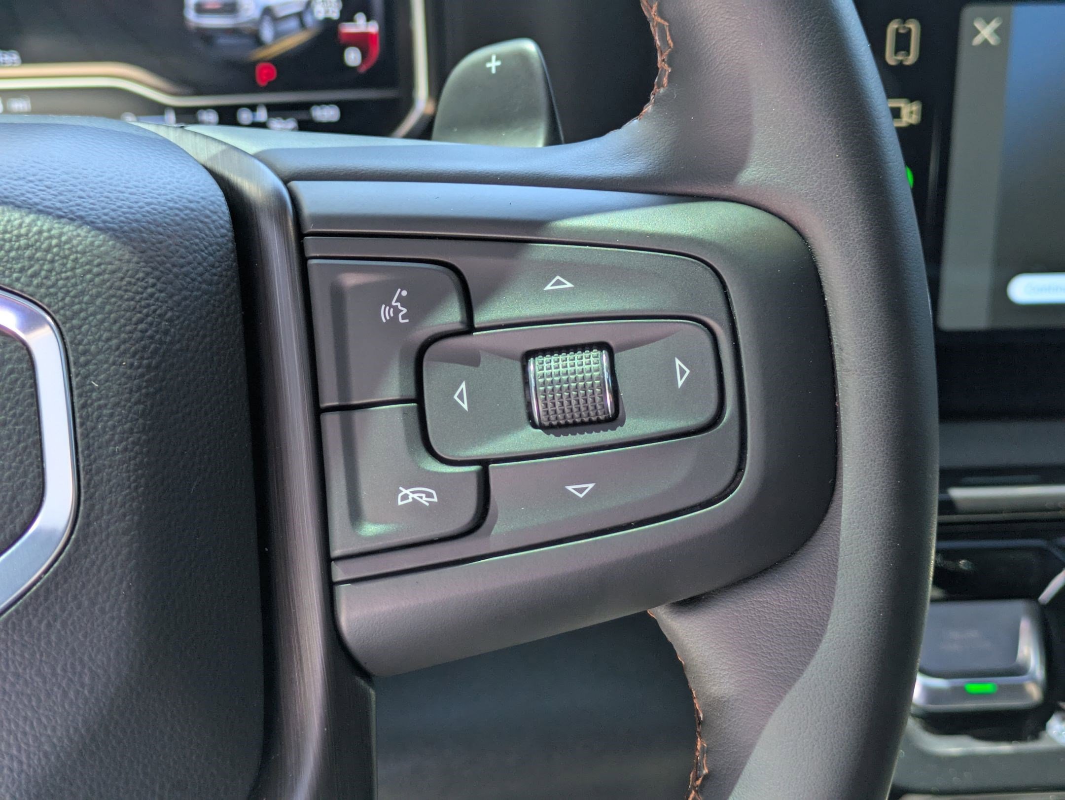 Used 2024 GMC Sierra 1500 AT4 w/ Technology Package AWD/4WD image 19