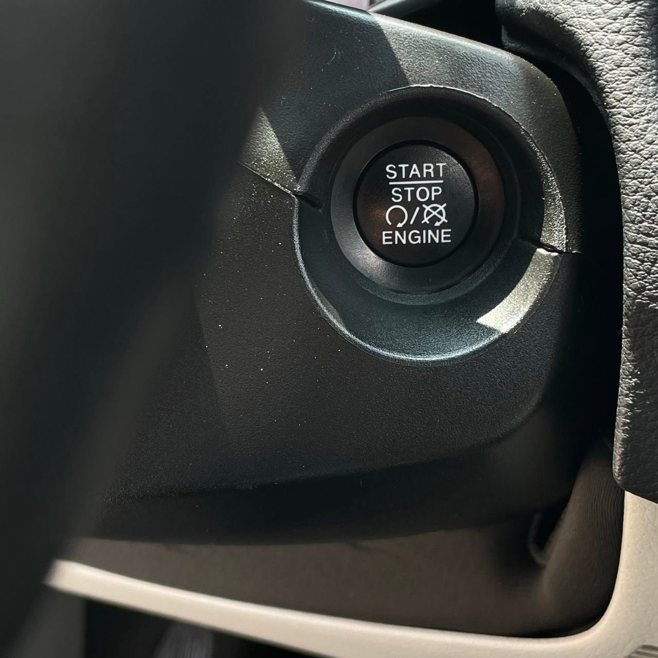 Used 2019 Jeep Compass Limited AWD/4WD image 17