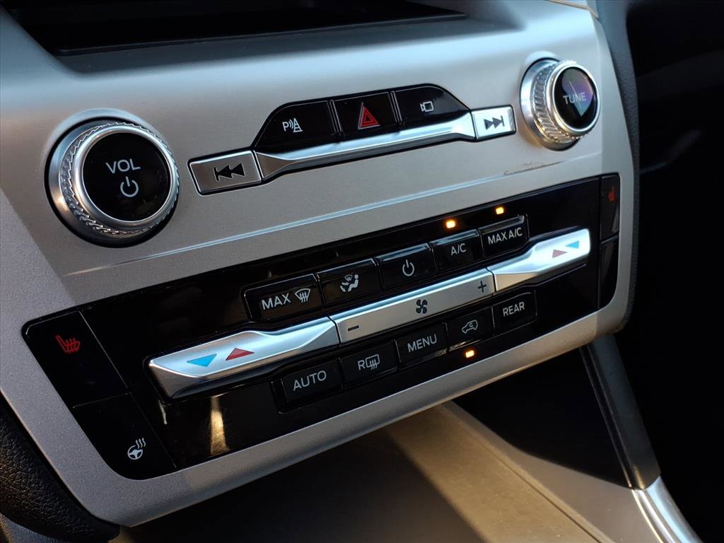 Certified 2022 Ford Explorer XLT w/ Equipment Group 202A image 24