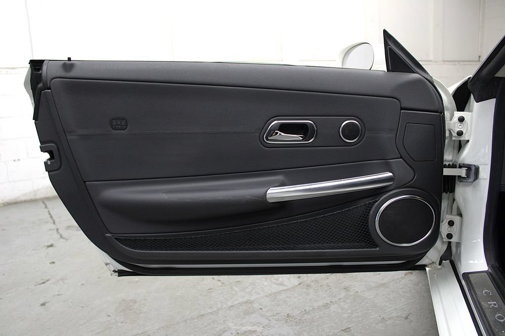 Used 2005 Chrysler Crossfire Limited RWD image 18