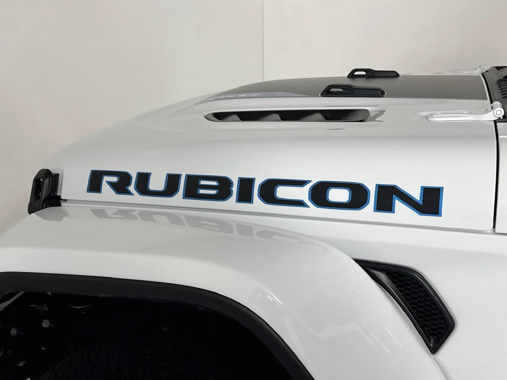 Used 2024 Jeep Wrangler Unlimited Rubicon 4xe AWD/4WD image 10