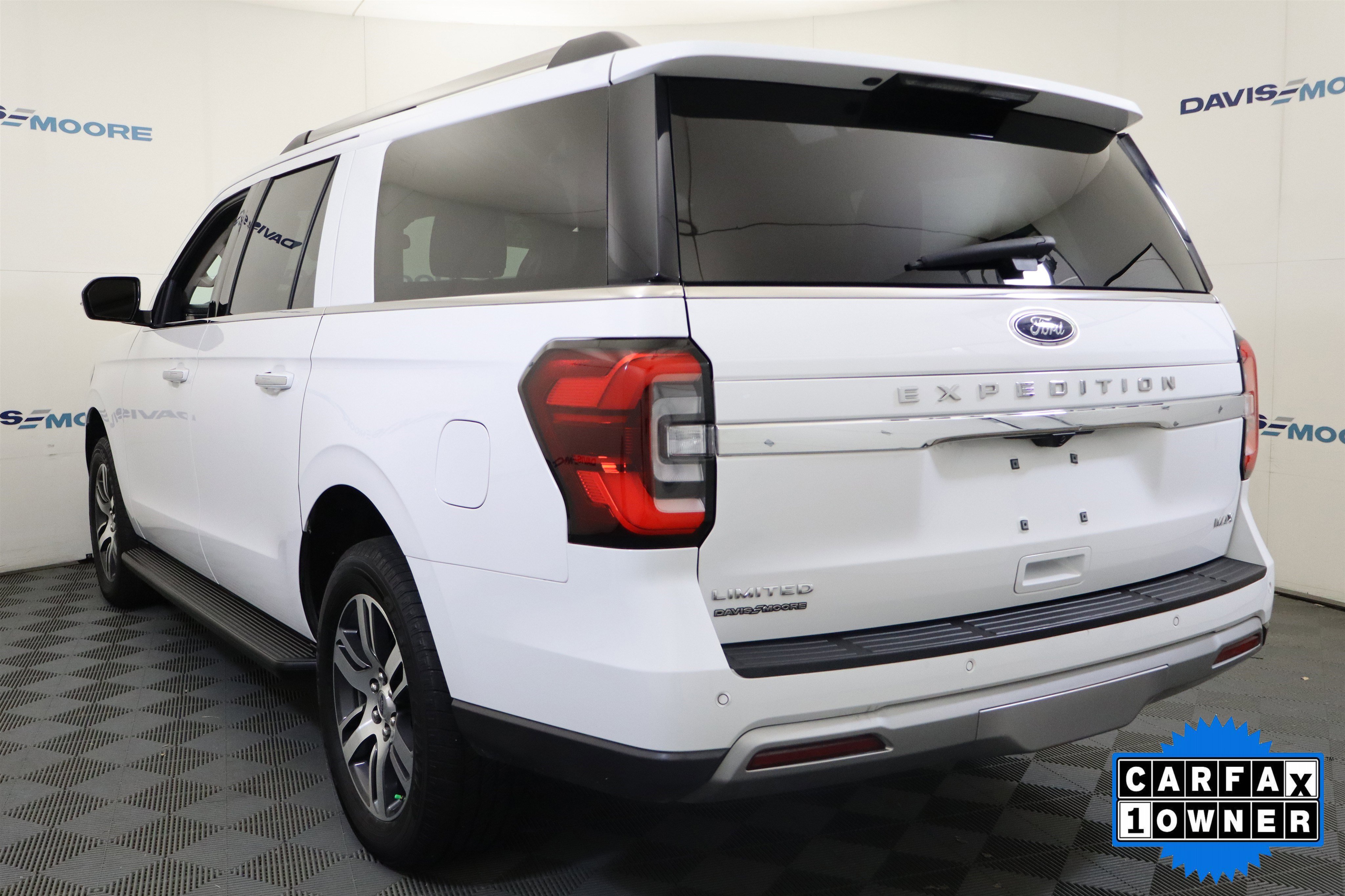 Used 2024 Ford Expedition Max Limited image 9