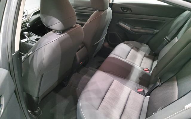 Used 2025 Nissan Altima 2.5 SV FWD image 13