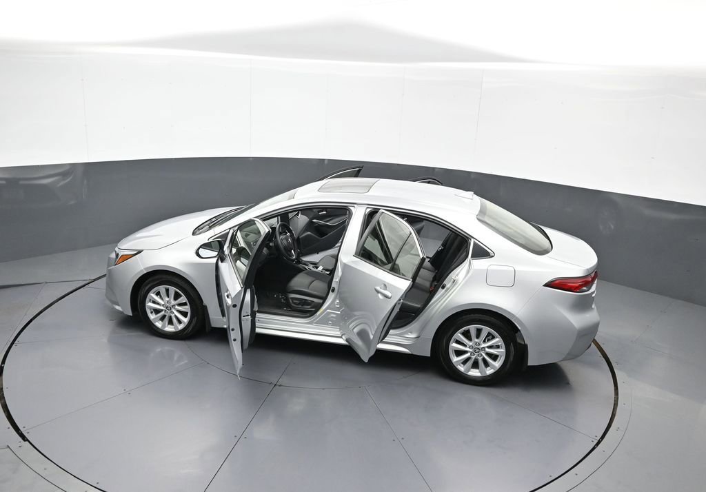 Certified 2025 Toyota Corolla XLE image 43