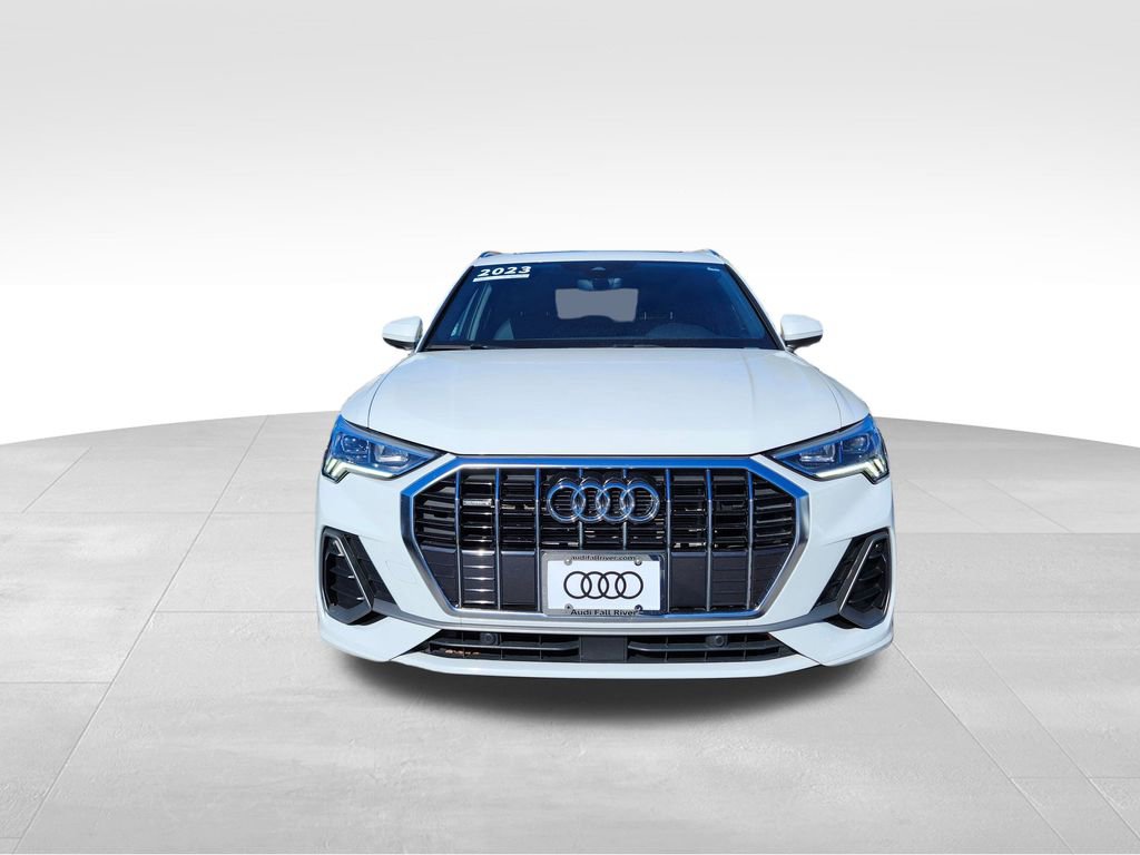Certified 2023 Audi Q3 2.0T Premium w/ Convenience Package image 2