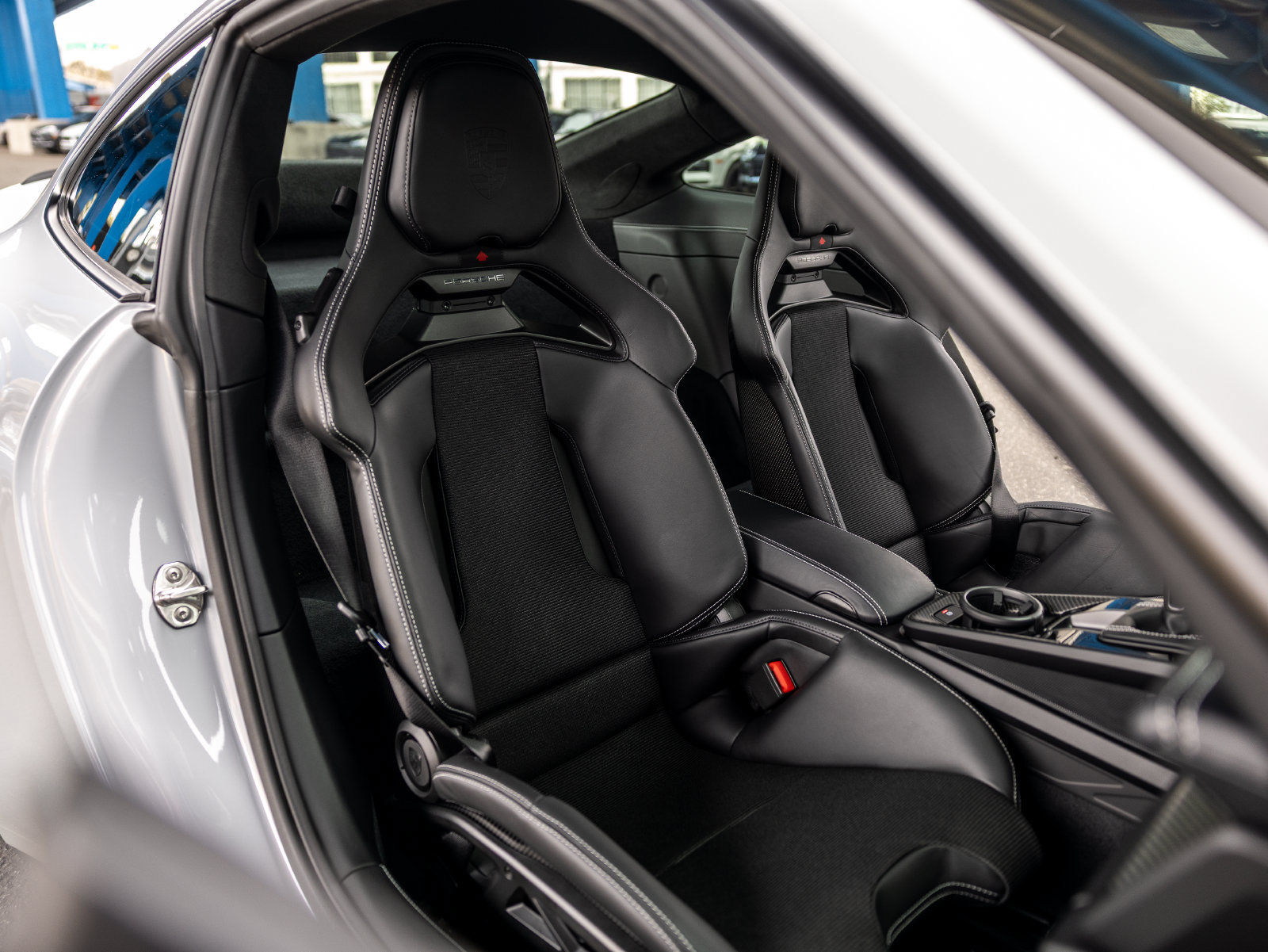 Certified 2026 Porsche 911 GT3 w/ Lightweight Package In Black RWD image 61