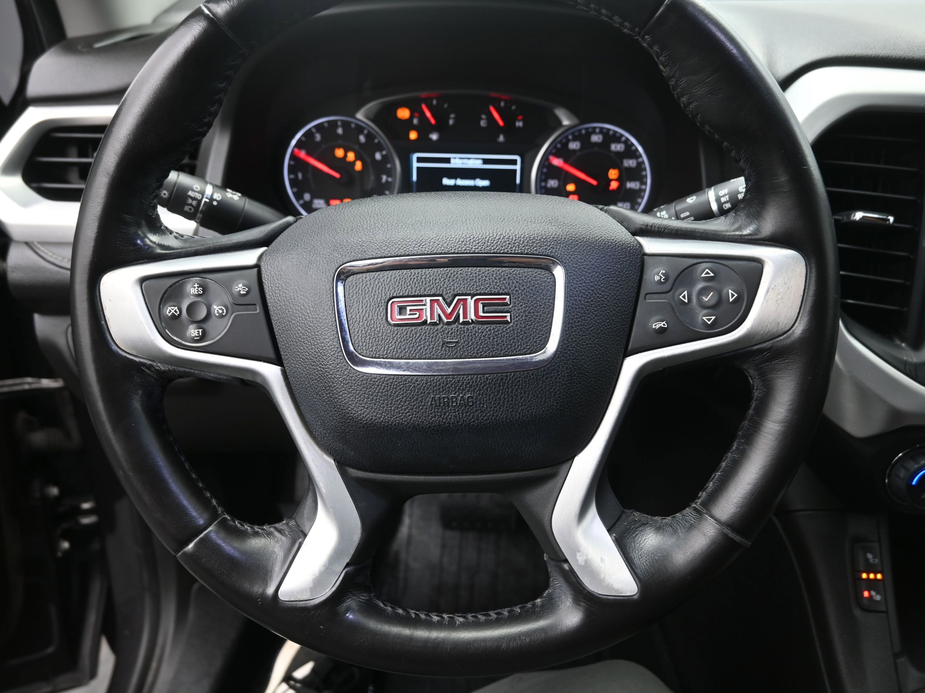 Used 2019 GMC Acadia SLT w/ LPO, Floor Liner Package image 13