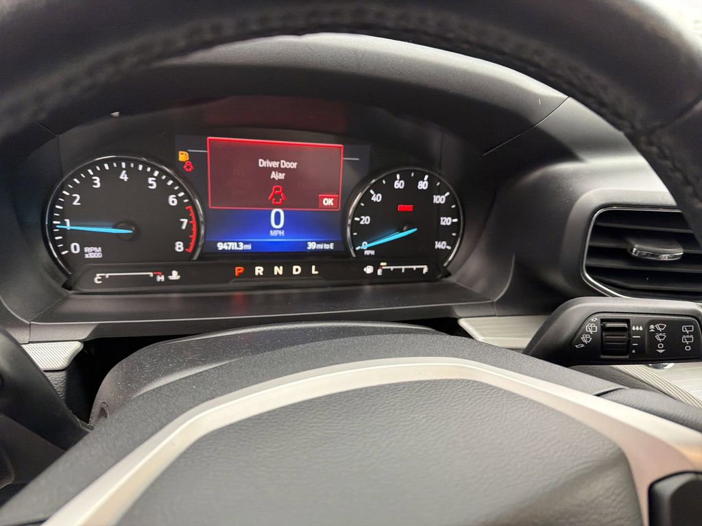 Used 2022 Ford Explorer XLT w/ Equipment Group 202A image 18