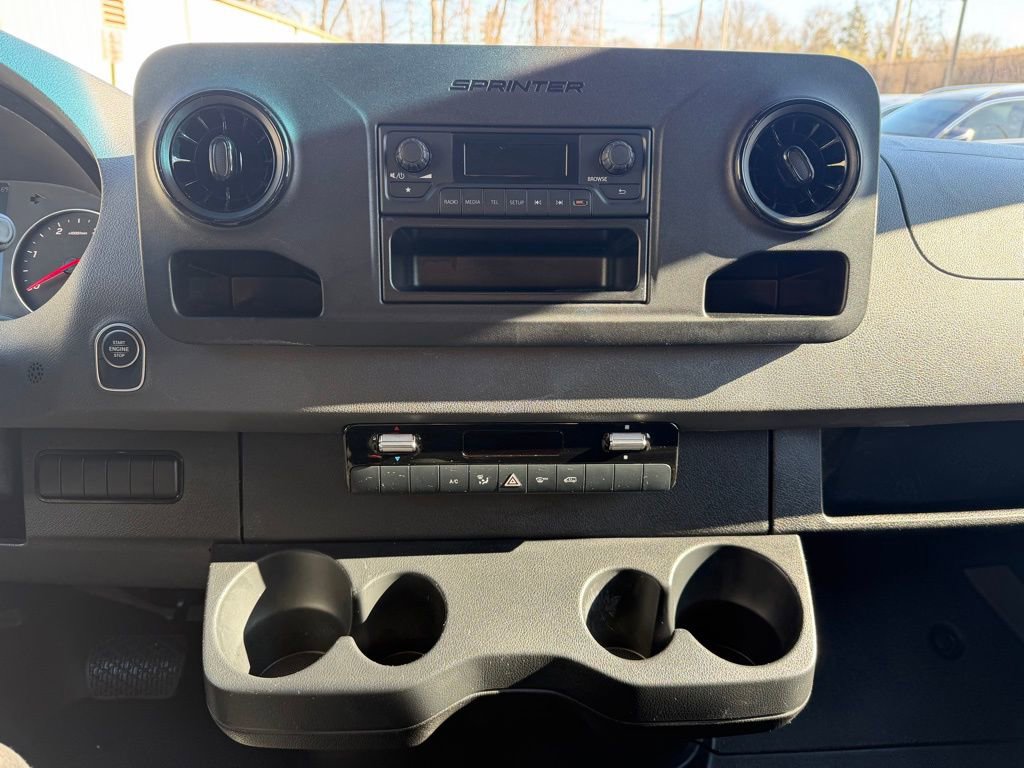 Used 2025 Mercedes-Benz Sprinter 2500 image 17