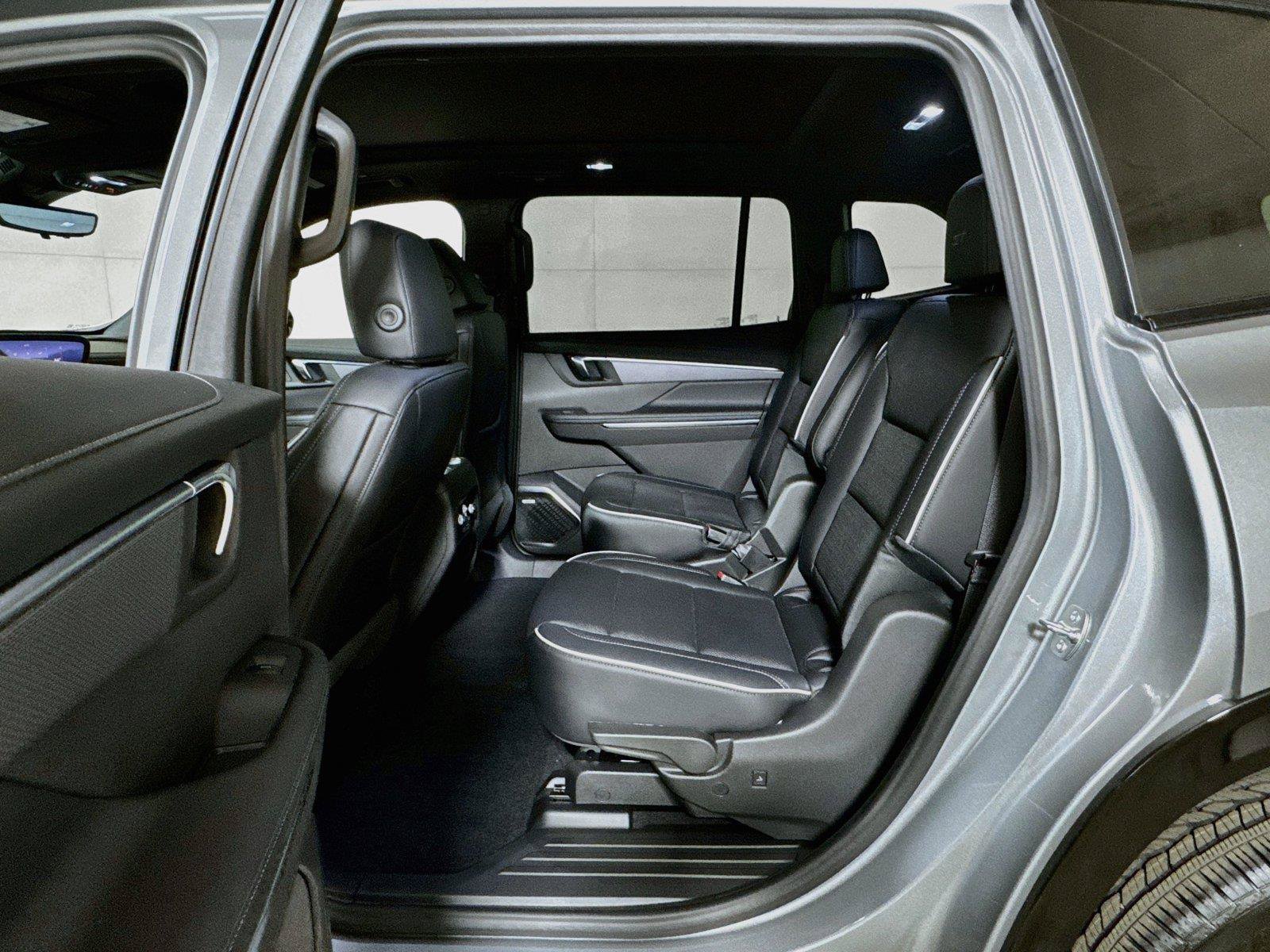 New 2027 Buick Enclave Sport Touring w/ Power Package FWD image 13