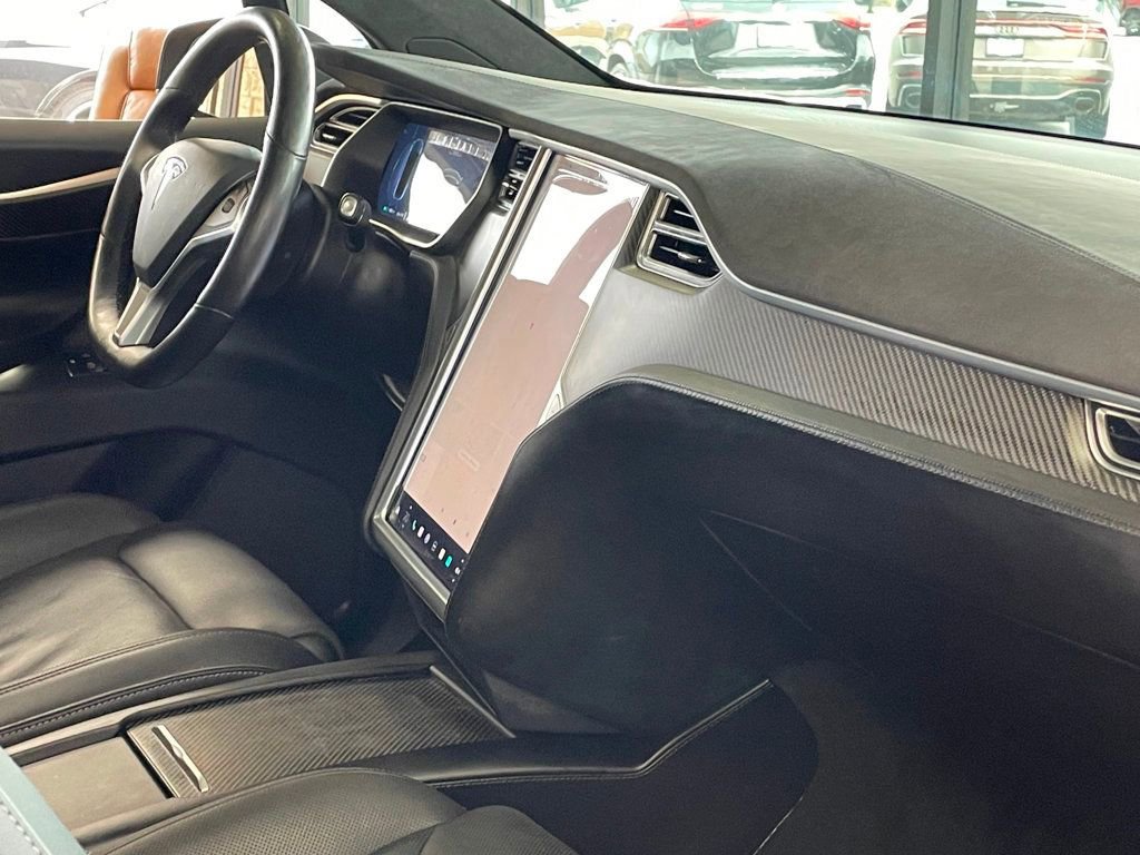 Used 2016 Tesla Model X Performance image 23