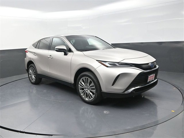 Used 2023 Toyota Venza Limited image 9