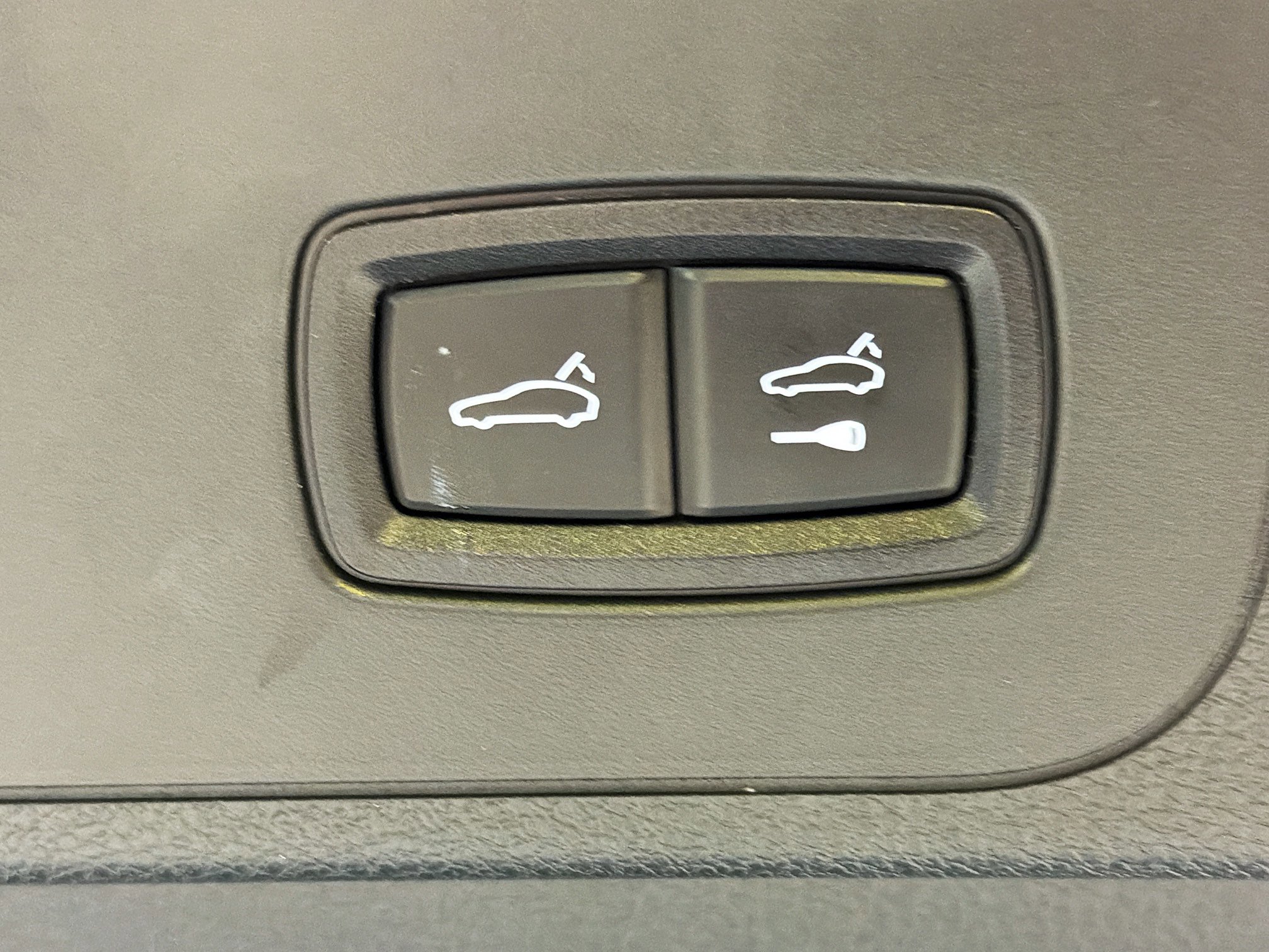 Used 2023 Porsche Panamera image 14