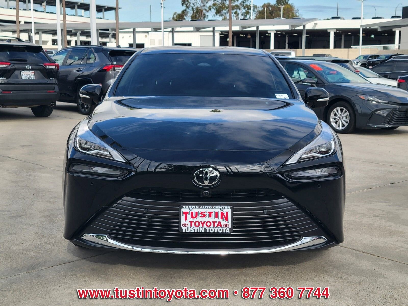 Used 2025 Toyota Mirai XLE RWD image 8
