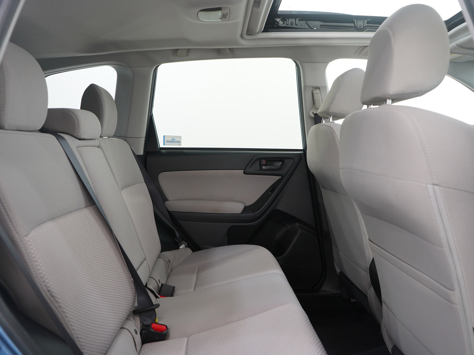 Used 2015 Subaru Forester 2.5i Premium w/ All-Weather Package image 13