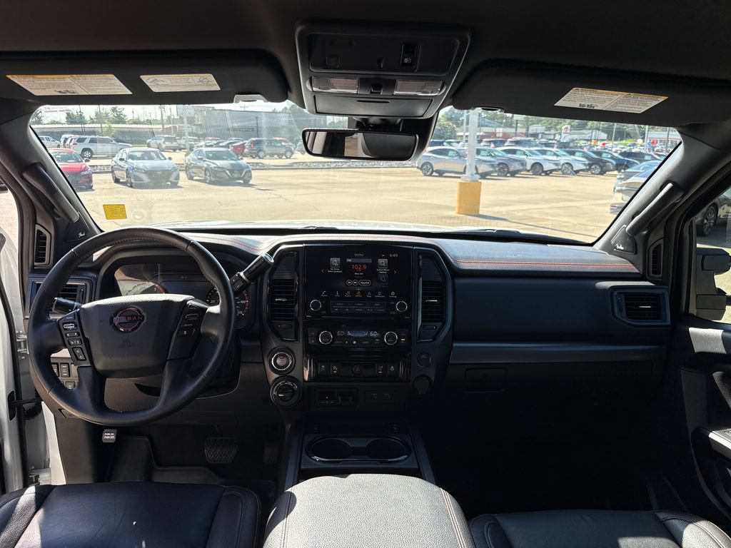 Used 2023 Nissan Titan PRO-4X w/ Pro-4x Convenience Package AWD/4WD image 27