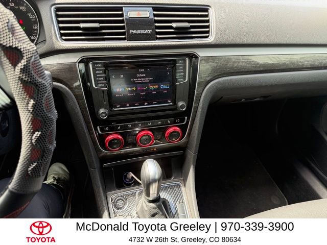 Used 2018 Volkswagen Passat 2.0T SE FWD image 7