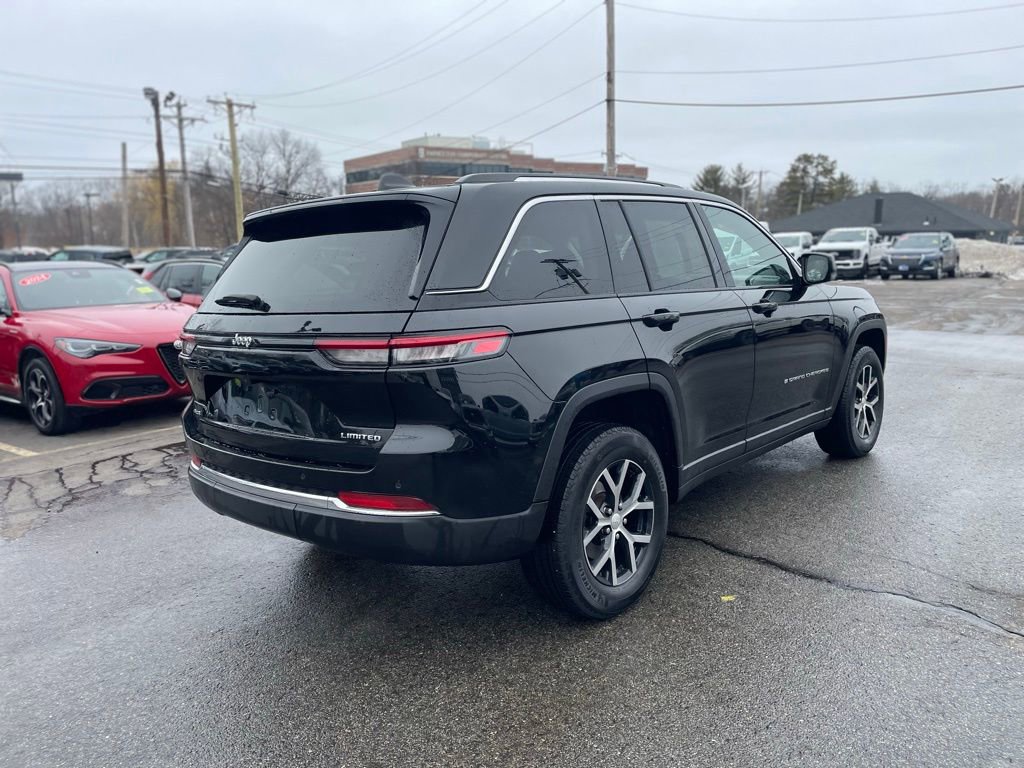 Used 2023 Jeep Grand Cherokee Limited image 6