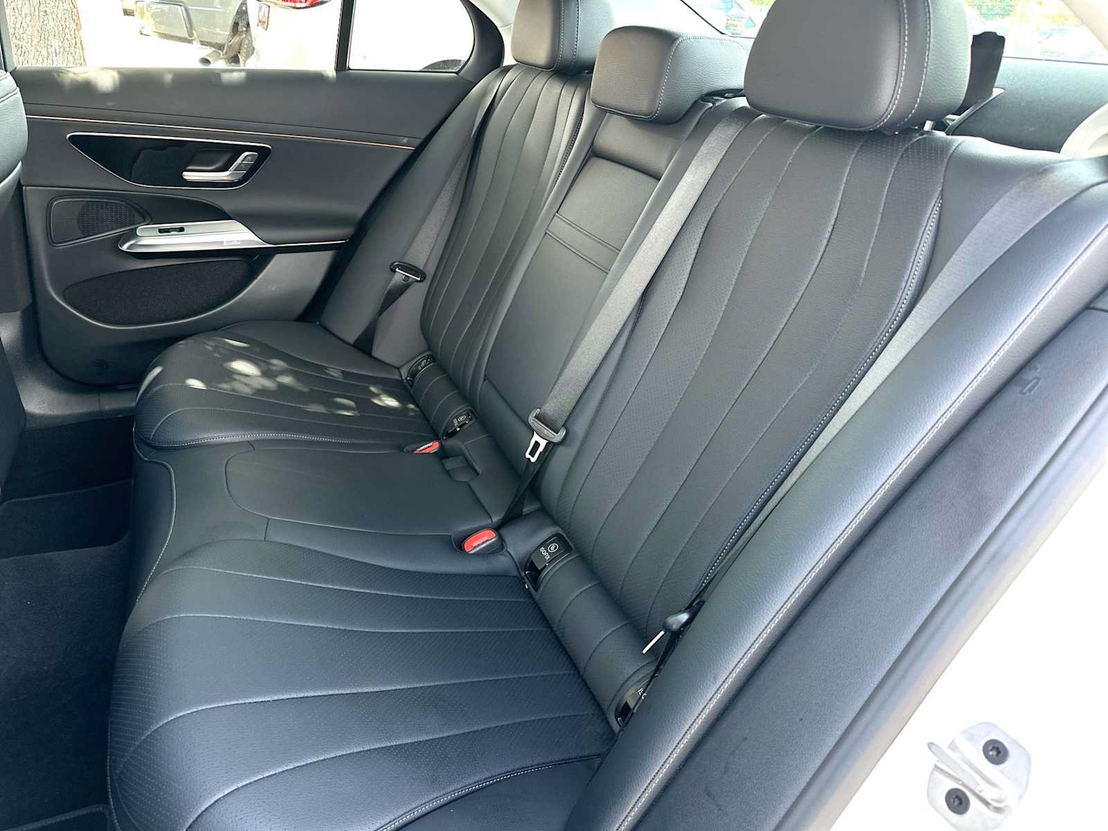 Used 2025 Mercedes-Benz E 350 Sedan w/ Winter Package image 23