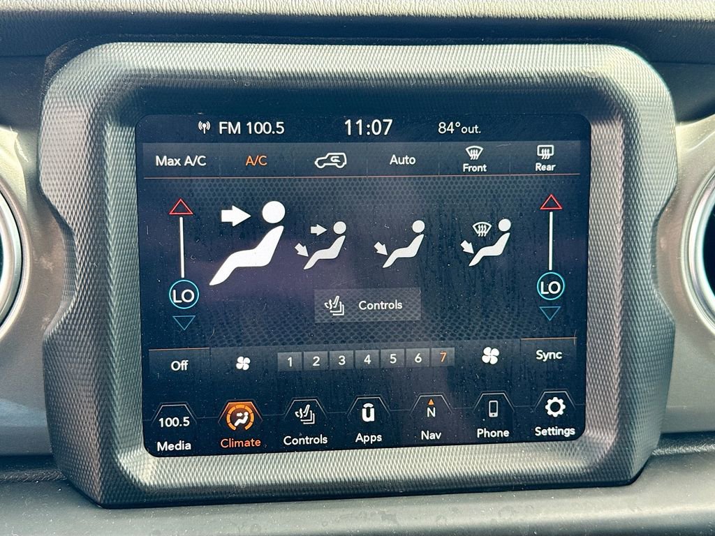Used 2021 Jeep Wrangler Unlimited Sahara AWD/4WD image 17