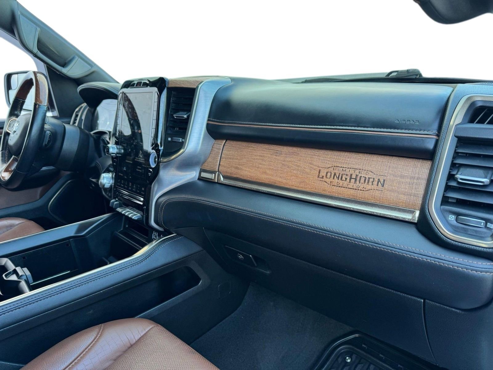 Used 2022 RAM 1500 Limited w/ Off-Road Group image 15