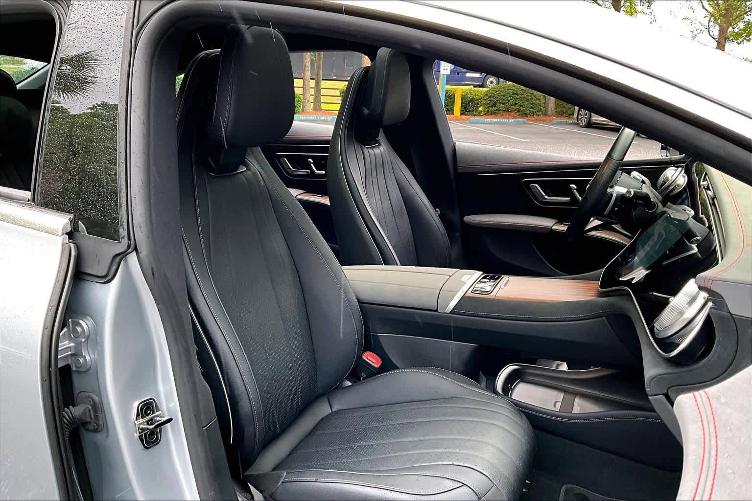 Used 2022 Mercedes-Benz EQS 580 4MATIC Sedan image 8