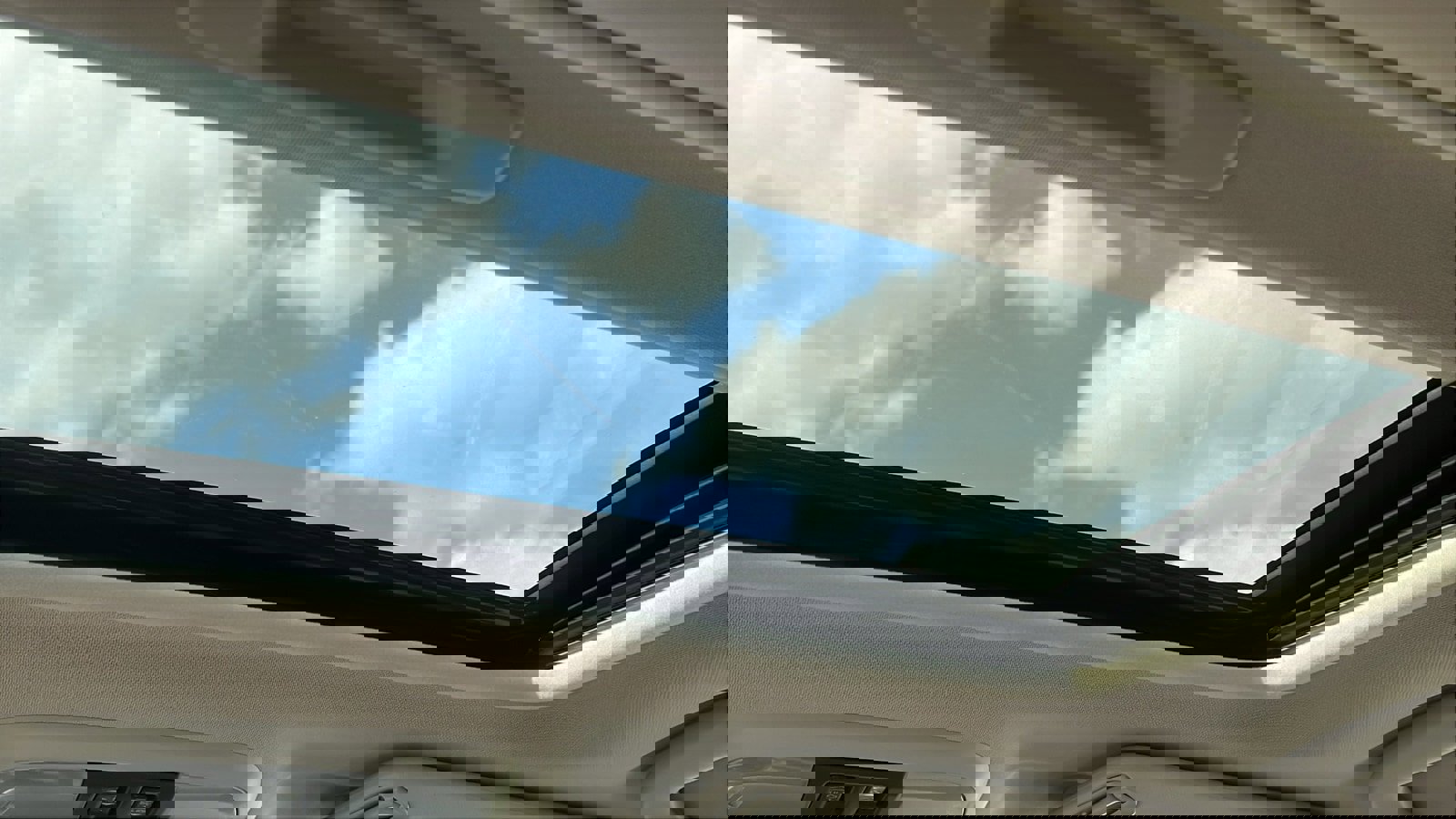 Used 2021 Subaru Crosstrek 2.0i Premium w/ Moonroof Package image 26