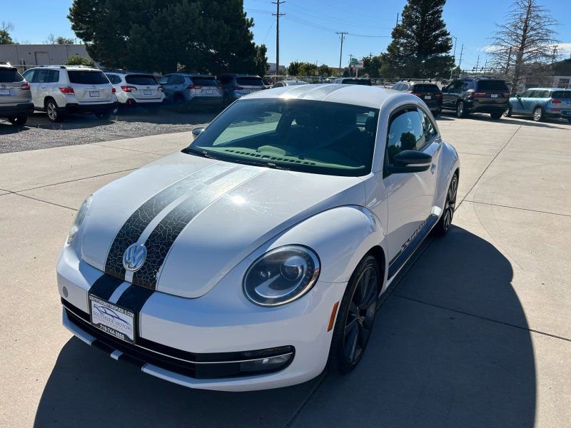 Used 2012 Volkswagen Beetle 2.0T image 3