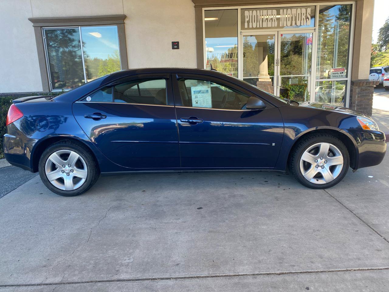 Used 2009 Pontiac G6 Sedan FWD image 4