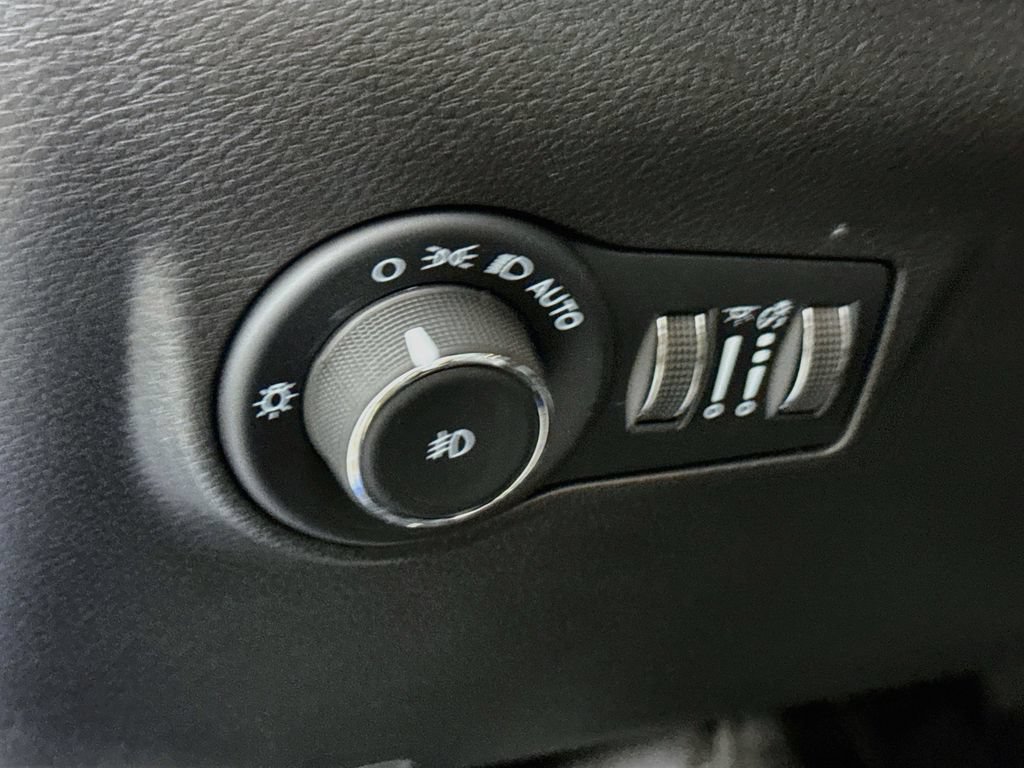 Used 2022 Jeep Compass Latitude AWD/4WD image 18