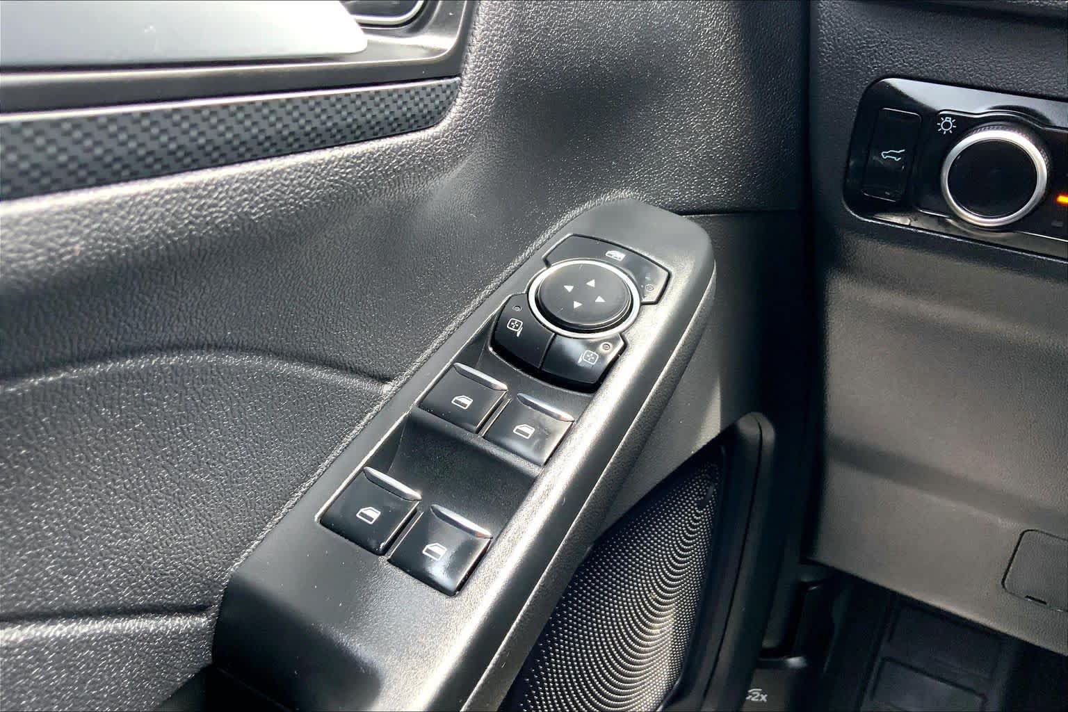 Used 2023 Ford Escape ST-Line w/ Tech Pack #1 FWD image 34