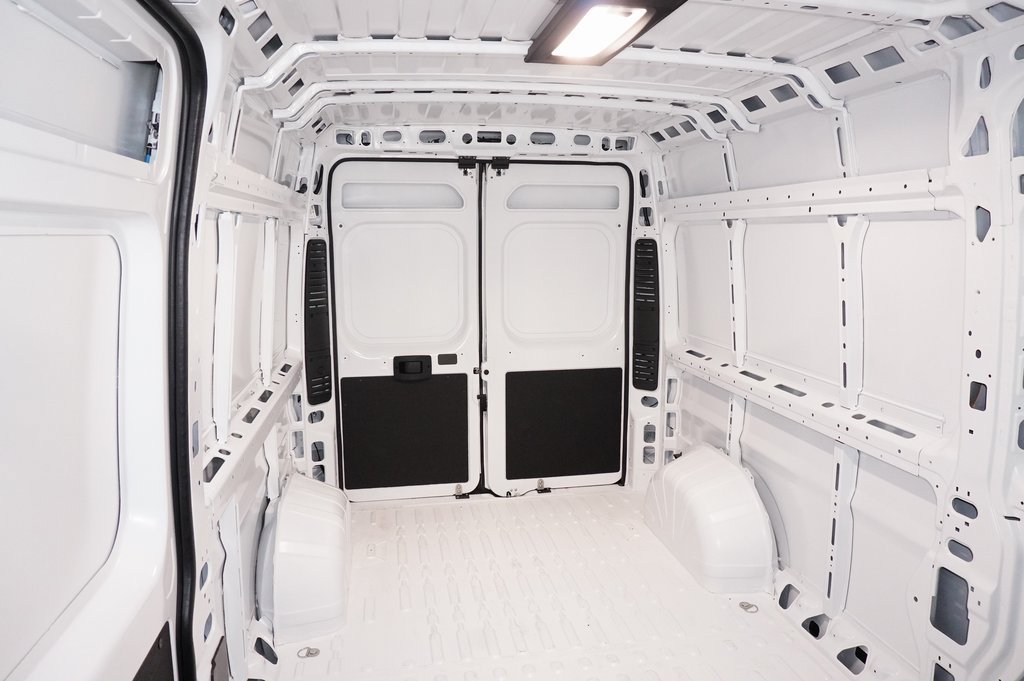 New 2026 RAM ProMaster 2500 w/ Convenience Group FWD image 8