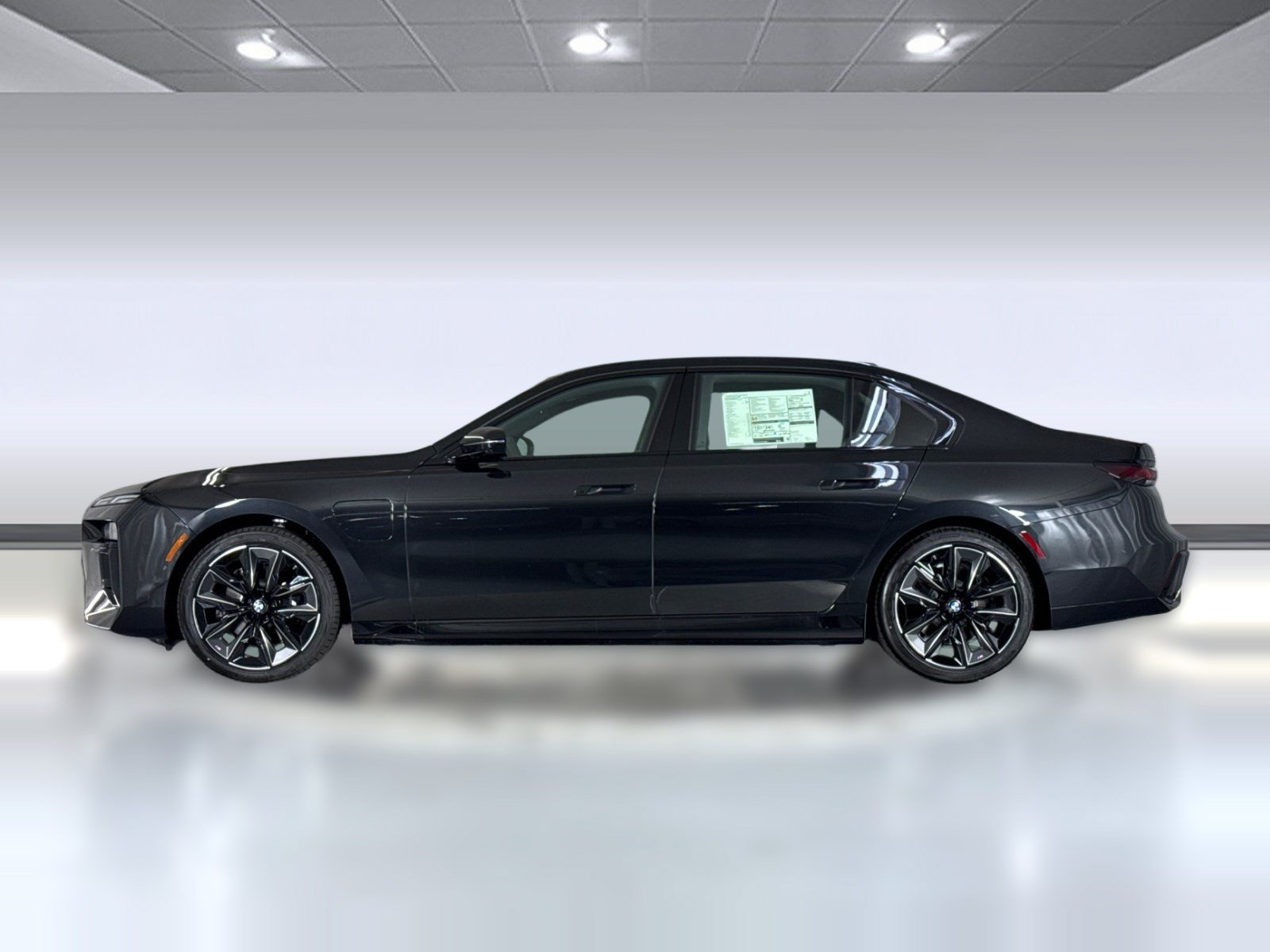 New 2026 BMW 750e xDrive w/ Premium Package AWD/4WD image 2