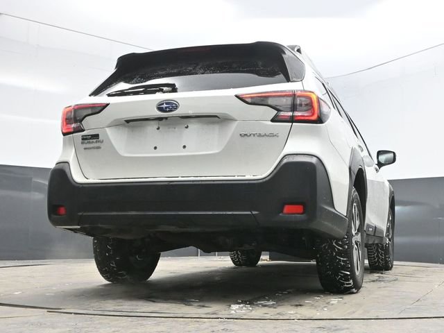 Used 2024 Subaru Outback Premium image 40