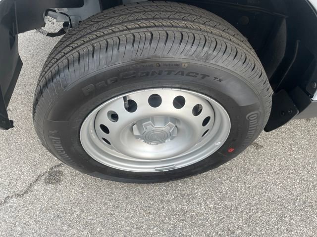 New 2025 Ford Maverick XL w/ Equipment Group 101A image 17