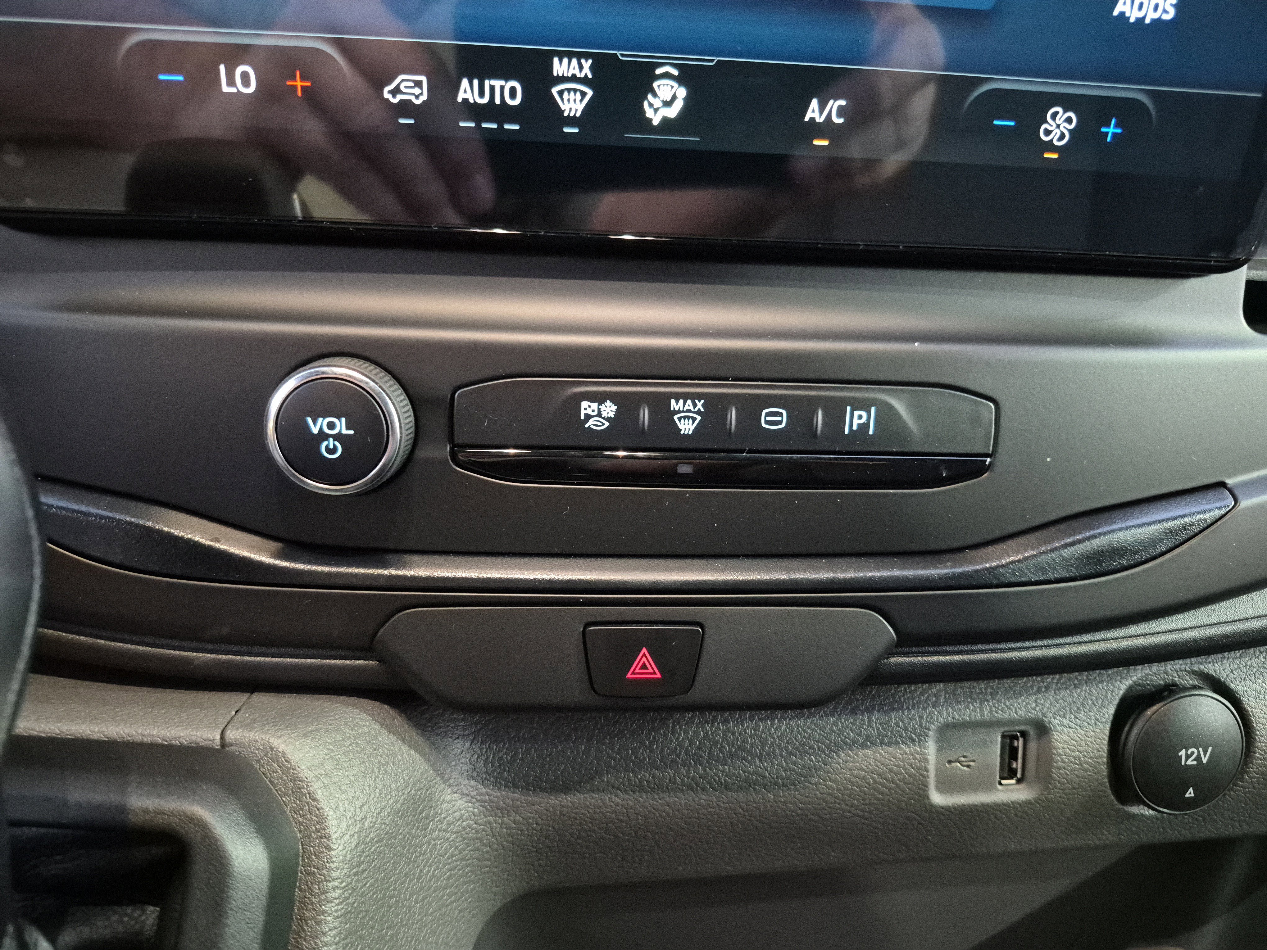 New 2026 Ford Transit 250 148 High Roof Extended image 26