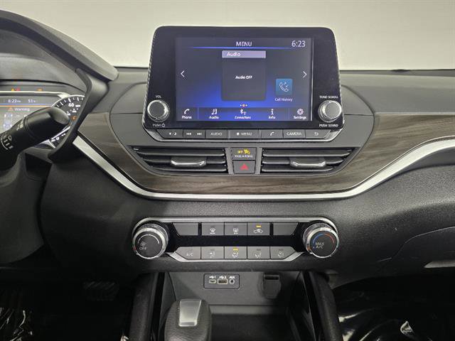 Used 2024 Nissan Altima 2.5 SV FWD image 31