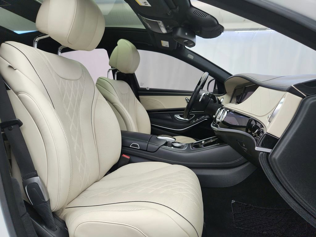 Used 2015 Mercedes-Benz S 550 4MATIC Sedan image 32