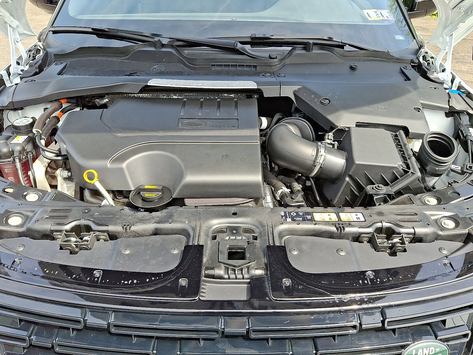 Used 2025 Land Rover Range Rover Evoque S AWD/4WD image 25