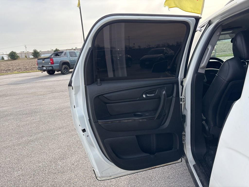 Used 2015 GMC Acadia SLT image 20