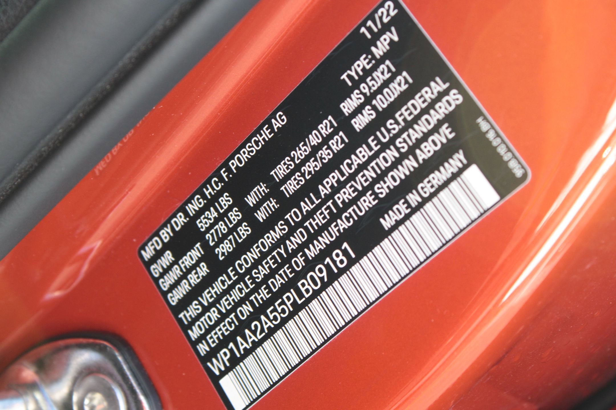 Used 2023 Porsche Macan image 29