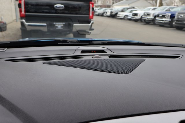 Used 2020 Ford Fusion SE image 26